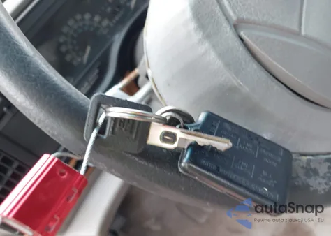 1993 Buick Lesabre Limited z USA, uszkodzony, nr VIN 1G4HR53LXPH528552